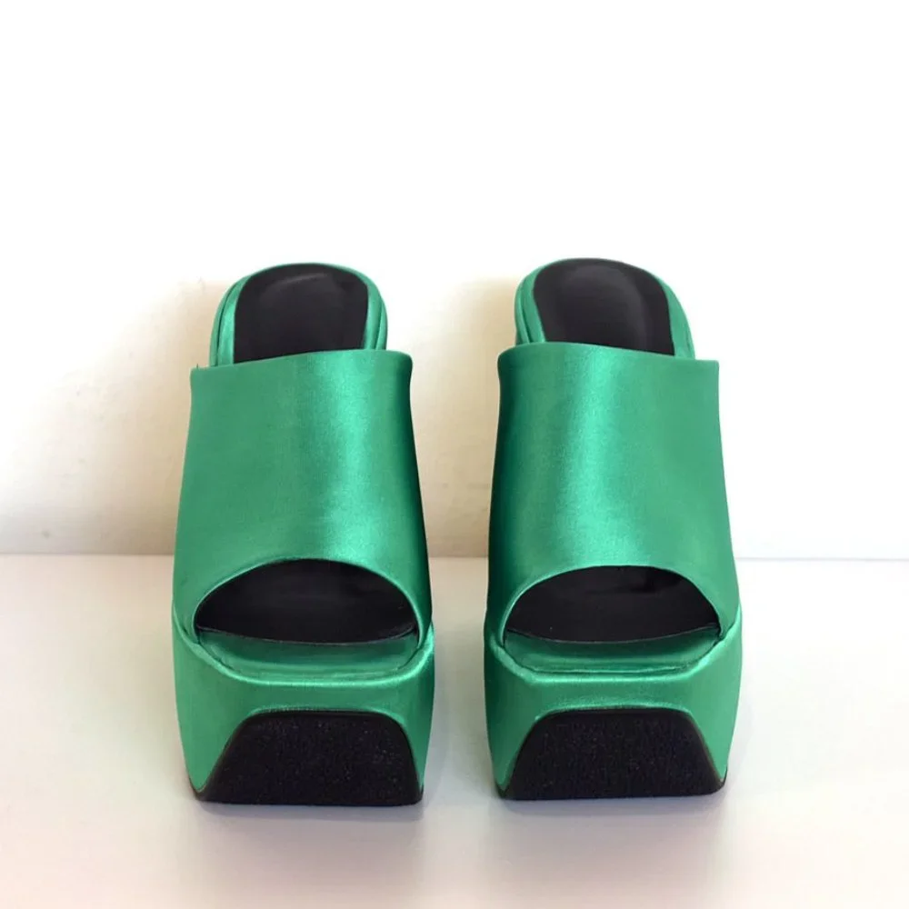 Designer Emerald Satin Platform Wedge Sandal / size 8.5